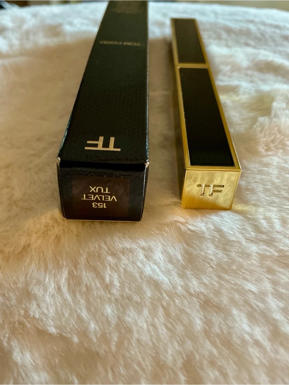 Tom Ford Slim Lip Color Shine 153 Velvet Tux Plum Lipstick Full Size NIB